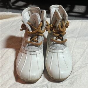 Sperry Kids White and Tan Boots